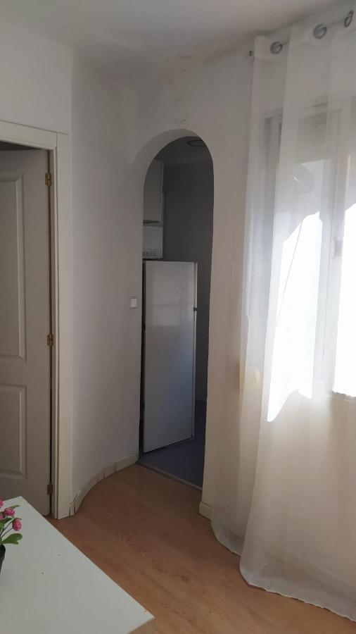 Apartamento En C. Maria Luisa 2 Dormitorios Madrid Extérieur photo